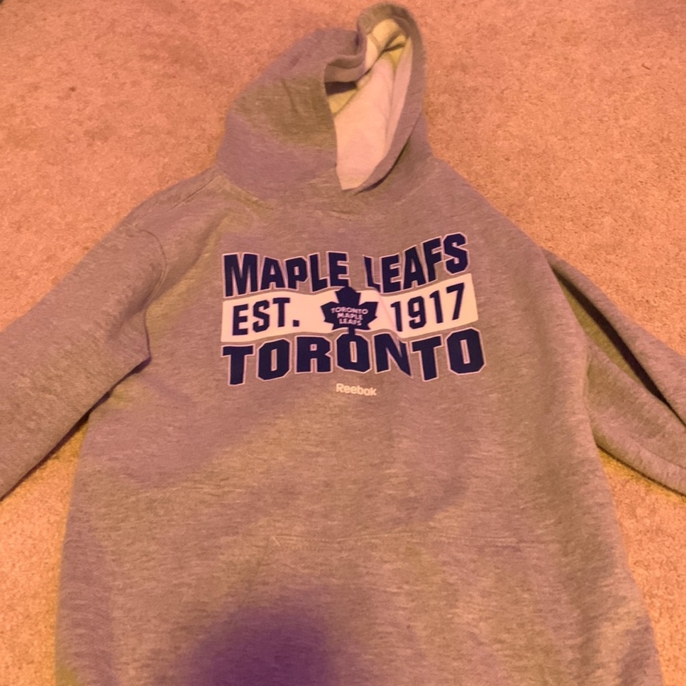 toronto maple leafs hoodie